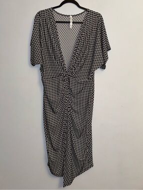 Haute Fox Black Asymmetrical Knot-Front Women’s Dress